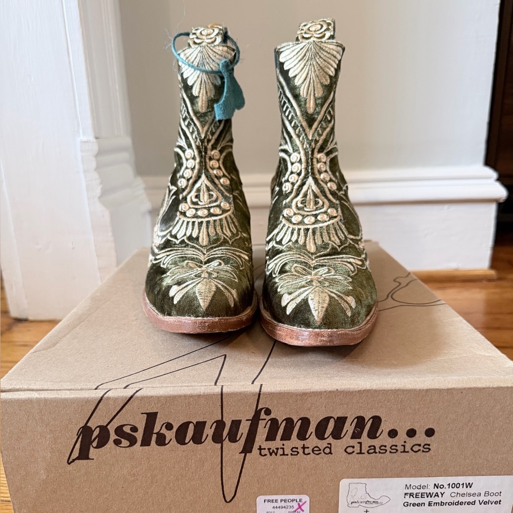 Pskaufman Embroidered Olive Green Velvet Chelsea Ankle Boots - Picture 2 of 9